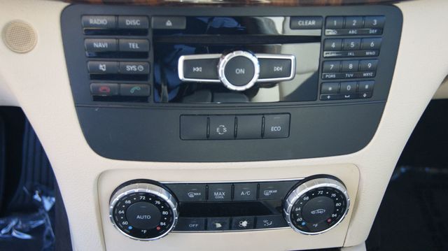 2014 Mercedes-Benz GLK 4 NEW TIRES , JUST SERVICED , VERY CLEAN INSIDE AND OUT  - 22927119 - 20