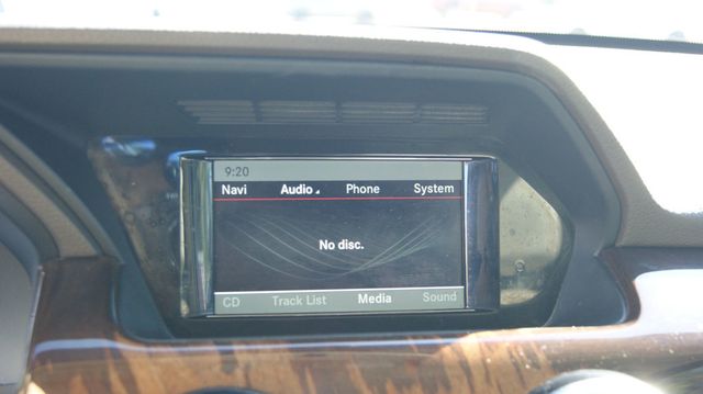 2014 Mercedes-Benz GLK 4 NEW TIRES , JUST SERVICED , VERY CLEAN INSIDE AND OUT  - 22927119 - 23