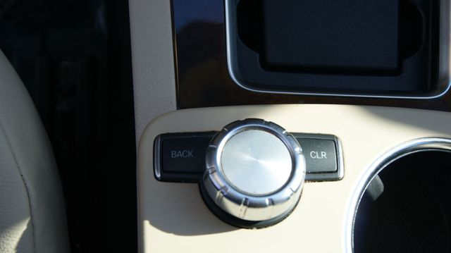 2014 Mercedes-Benz GLK 4 NEW TIRES , JUST SERVICED , VERY CLEAN INSIDE AND OUT  - 22927119 - 29