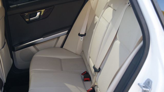 2014 Mercedes-Benz GLK 4 NEW TIRES , JUST SERVICED , VERY CLEAN INSIDE AND OUT  - 22927119 - 33