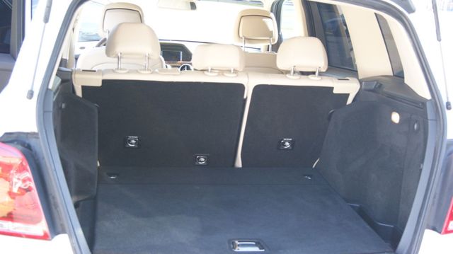 2014 Mercedes-Benz GLK 4 NEW TIRES , JUST SERVICED , VERY CLEAN INSIDE AND OUT  - 22927119 - 34