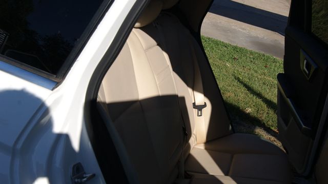 2014 Mercedes-Benz GLK 4 NEW TIRES , JUST SERVICED , VERY CLEAN INSIDE AND OUT  - 22927119 - 38