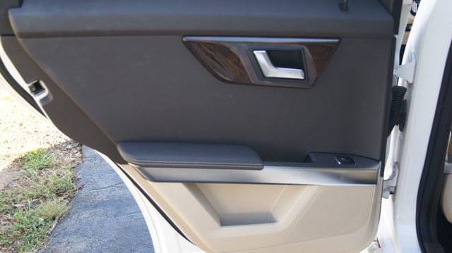 2014 Mercedes-Benz GLK 4 NEW TIRES , JUST SERVICED , VERY CLEAN INSIDE AND OUT  - 22927119 - 47