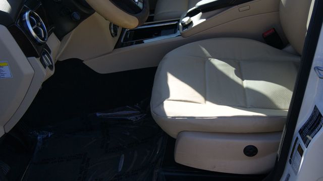 2014 Mercedes-Benz GLK 4 NEW TIRES , JUST SERVICED , VERY CLEAN INSIDE AND OUT  - 22927119 - 52