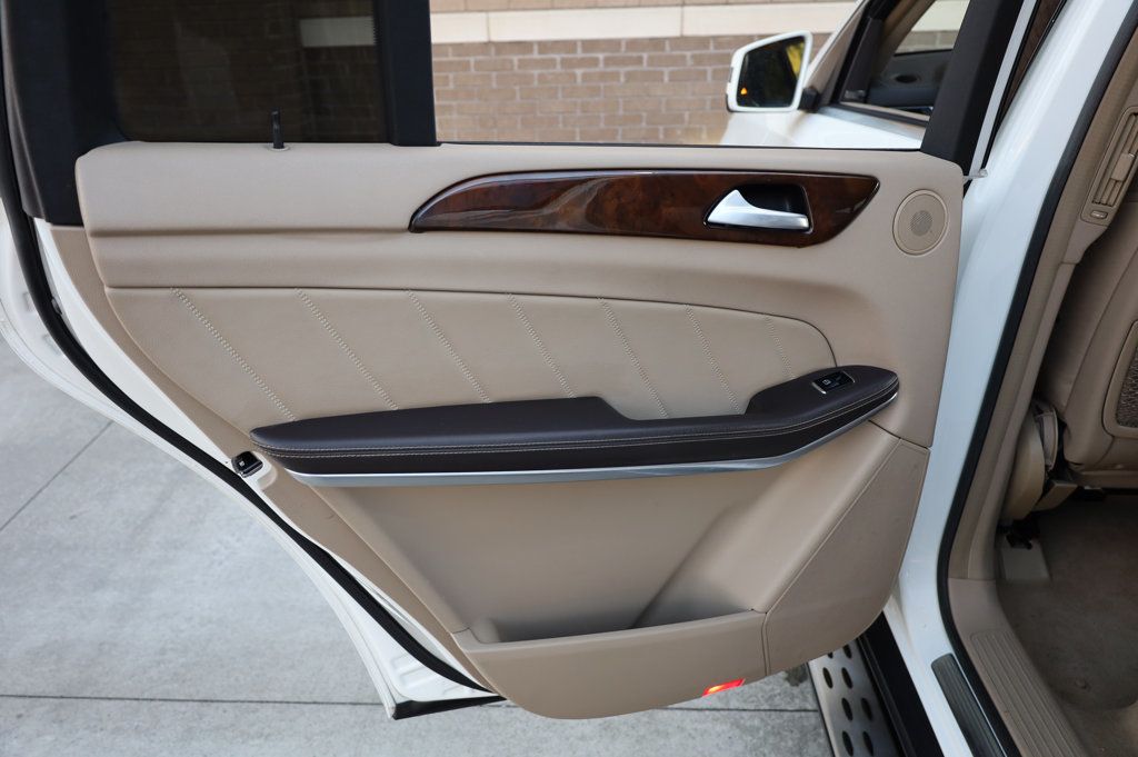 2014 Mercedes Benz GL 450 photo 18
