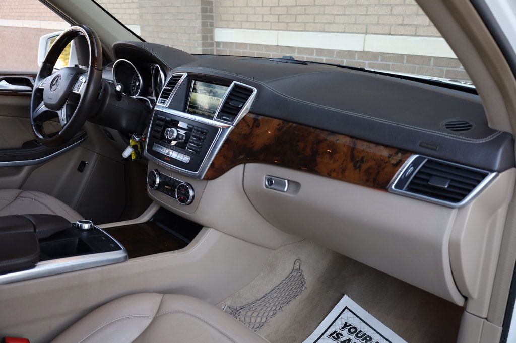 2014 Mercedes Benz GL 450 photo 32