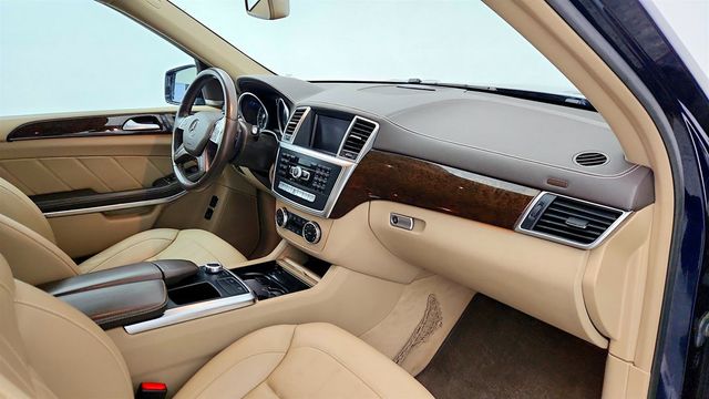 2014 Mercedes-Benz GL-Class 4MATIC 4dr GL 450 with Premium I, Lighting & Appearance Packages - 22998956 - 23