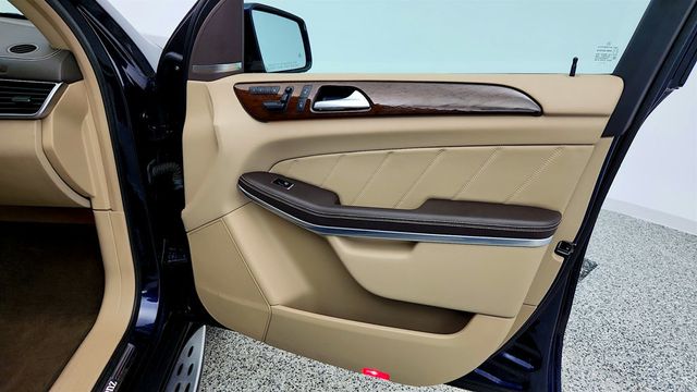 2014 Mercedes-Benz GL-Class 4MATIC 4dr GL 450 with Premium I, Lighting & Appearance Packages - 22998956 - 25