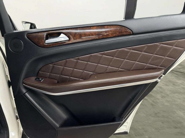 2014 Mercedes-Benz GL-Class 4MATIC 4dr GL 550 - 22966021 - 26