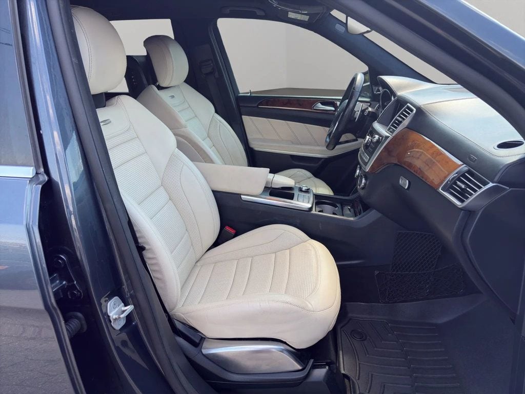 2014 Mercedes-Benz GL-Class GL 63 AMG Sport Utility 4D - 22984827 - 17