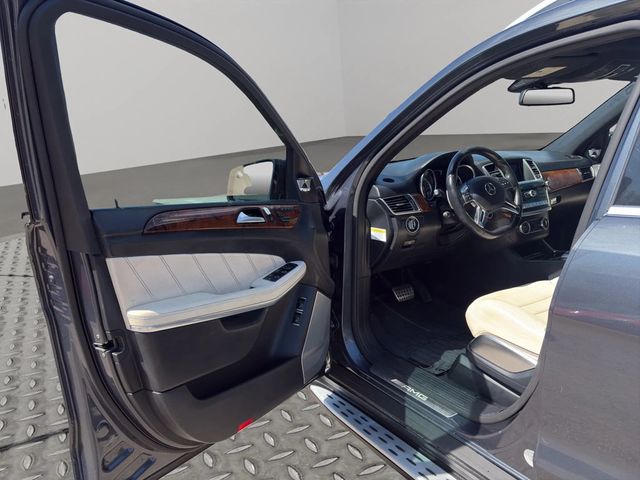 2014 Mercedes-Benz GL-Class GL 63 AMG Sport Utility 4D - 22984827 - 24