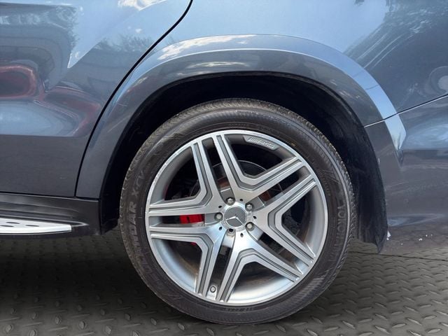 2014 Mercedes-Benz GL-Class GL 63 AMG Sport Utility 4D - 22984827 - 31