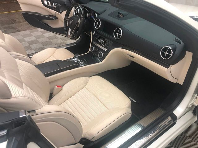 2014 Mercedes-Benz SL550 A Real Beauty! - 22132073 - 17