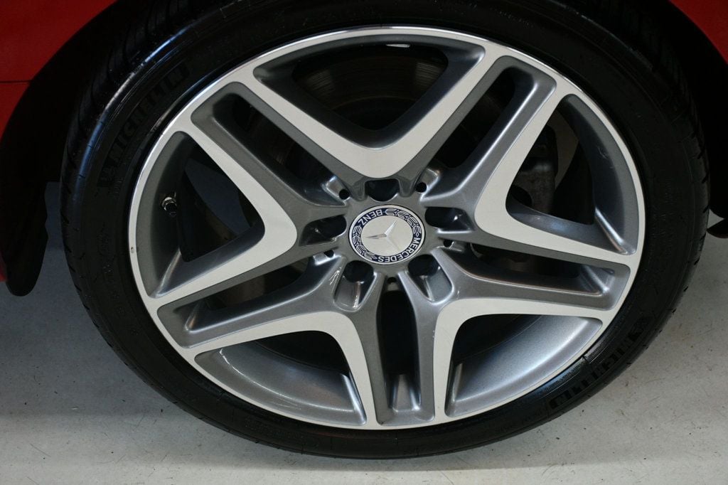 2014 Mercedes Benz SLK 250 photo 25