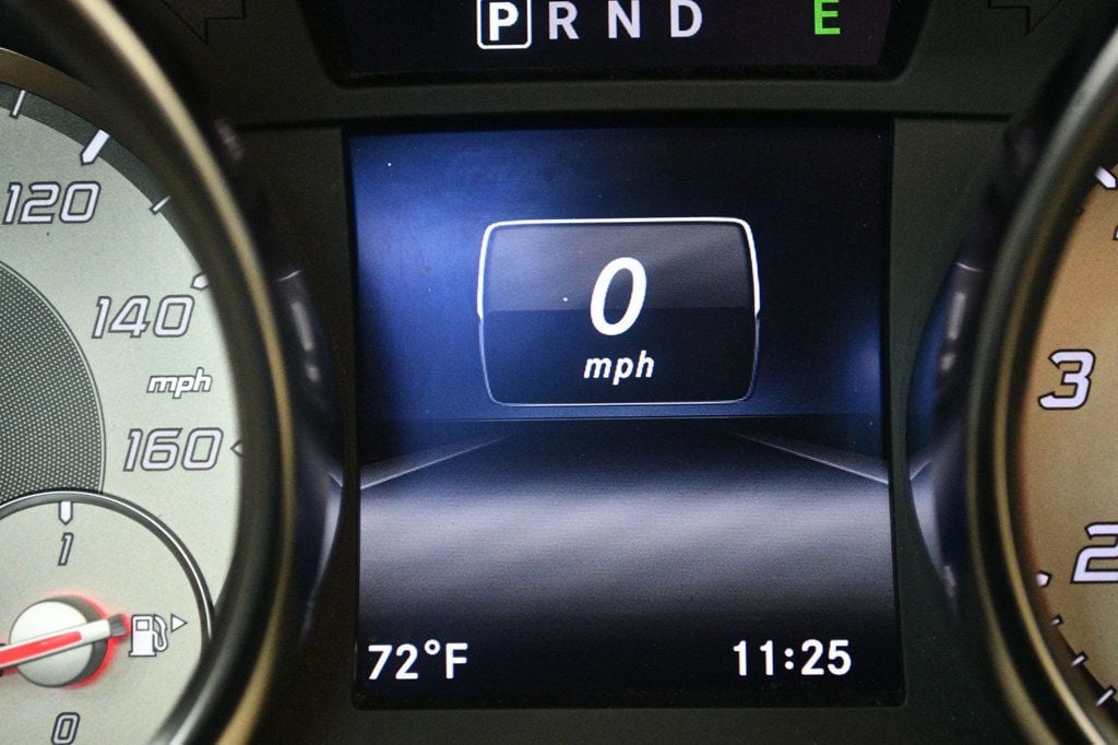 2014 Mercedes Benz SLK 250 photo 44