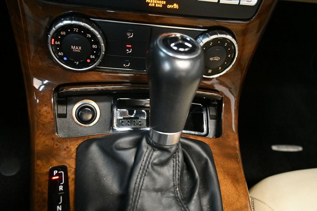 2014 Mercedes Benz SLK 250 photo 55