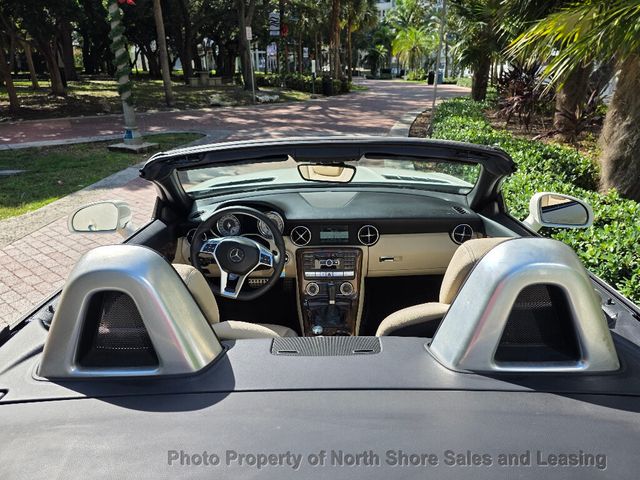 2014 Mercedes-Benz SLK Convertible - 22960711 - 32