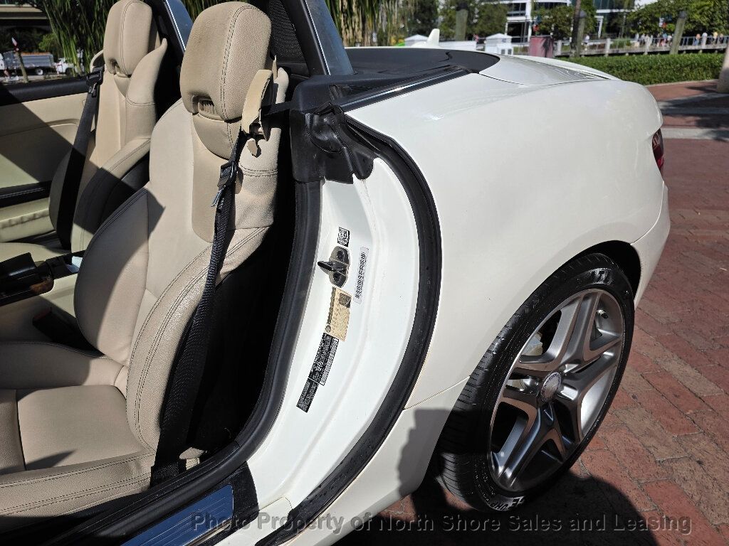 2014 Mercedes-Benz SLK Convertible - 22960711 - 34