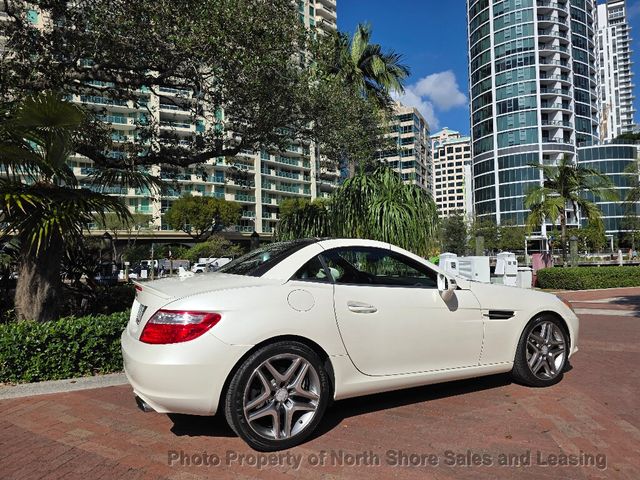 2014 Mercedes-Benz SLK Convertible - 22960711 - 5