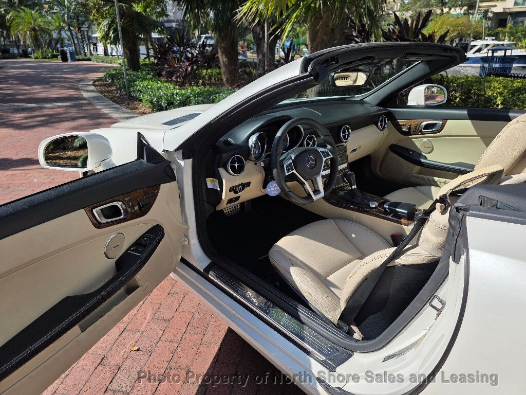 2014 Mercedes-Benz SLK Convertible - 22960711 - 8