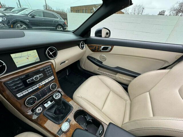 2014 Mercedes-Benz SLK LocalTrade/RARE 6-SPEEDMANUAL/HeatedLeatherSeats - 22750576 - 20