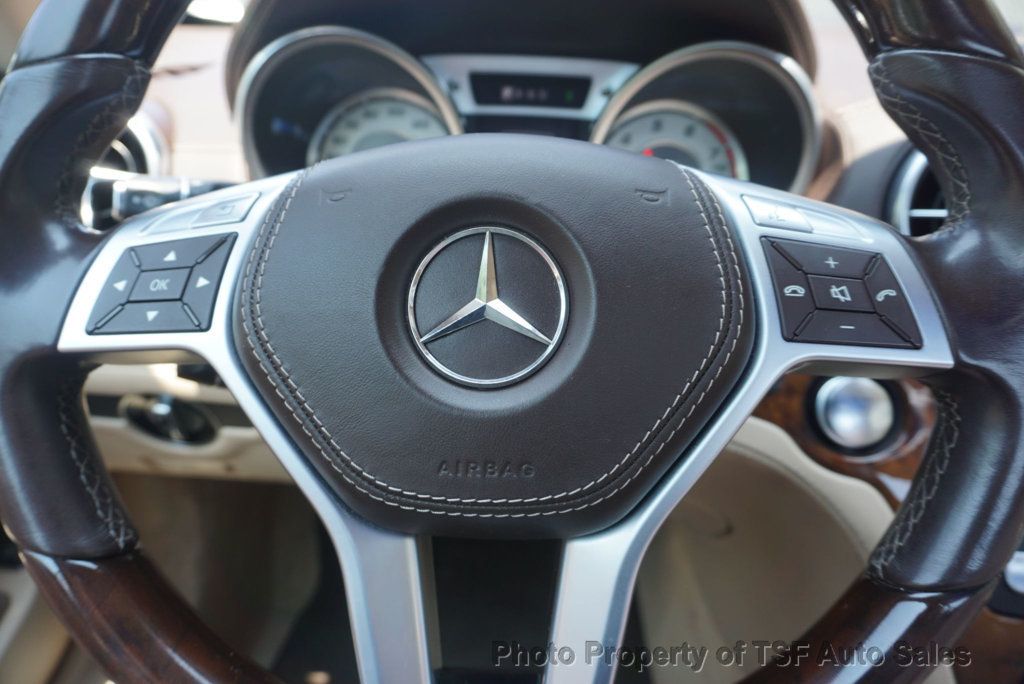 2014 Mercedes-Benz SL-Class 2dr Roadster SL 550 - 23057943 - 37