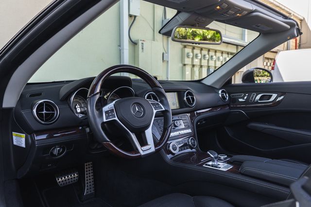 2014 Mercedes-Benz SL-Class 2dr Roadster SL 550 - 22981066 - 16