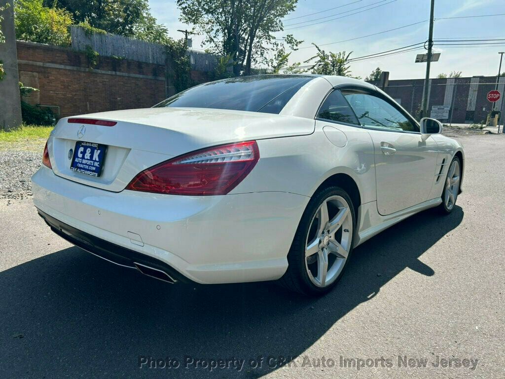 2014 Mercedes Benz SL 550 photo 16