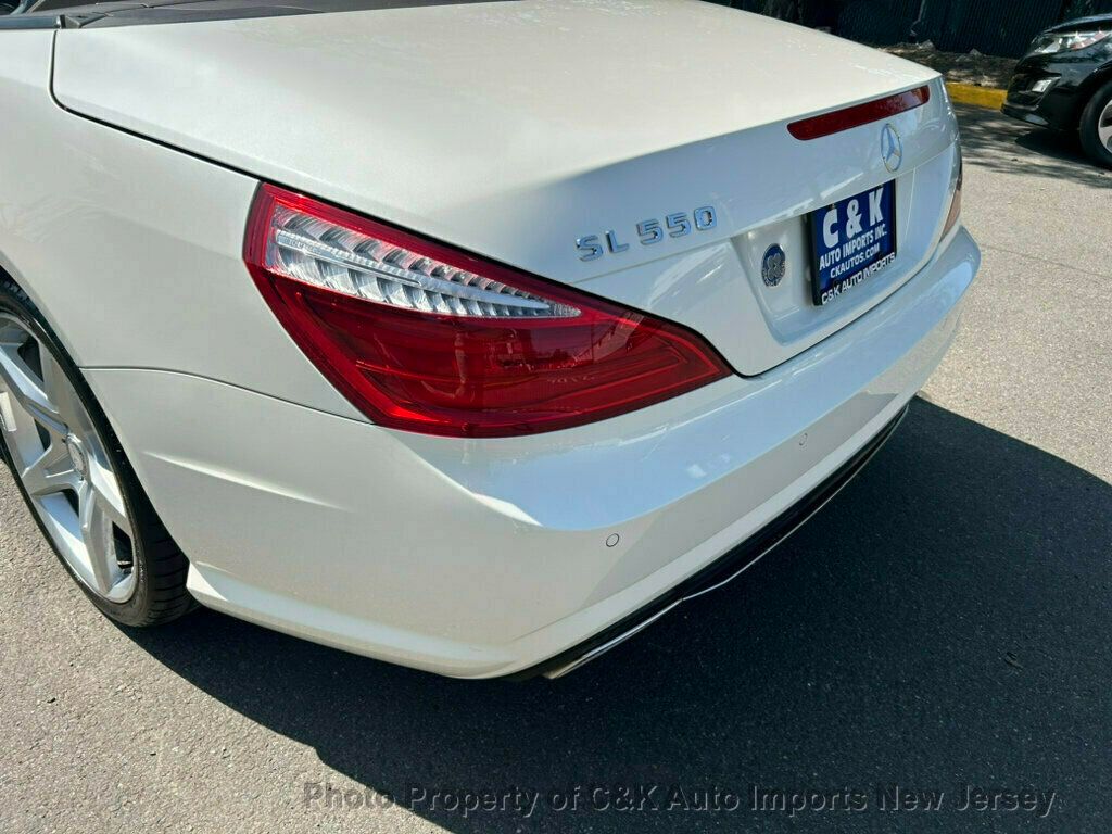 2014 Mercedes Benz SL 550 photo 21