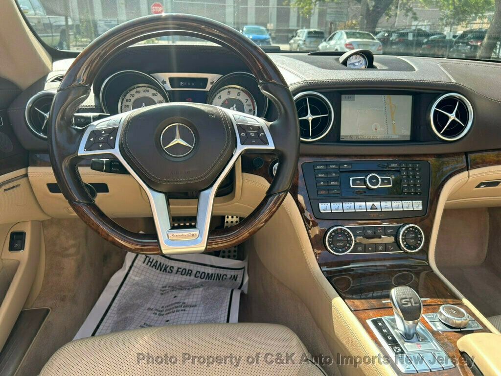 2014 Mercedes Benz SL 550 photo 35