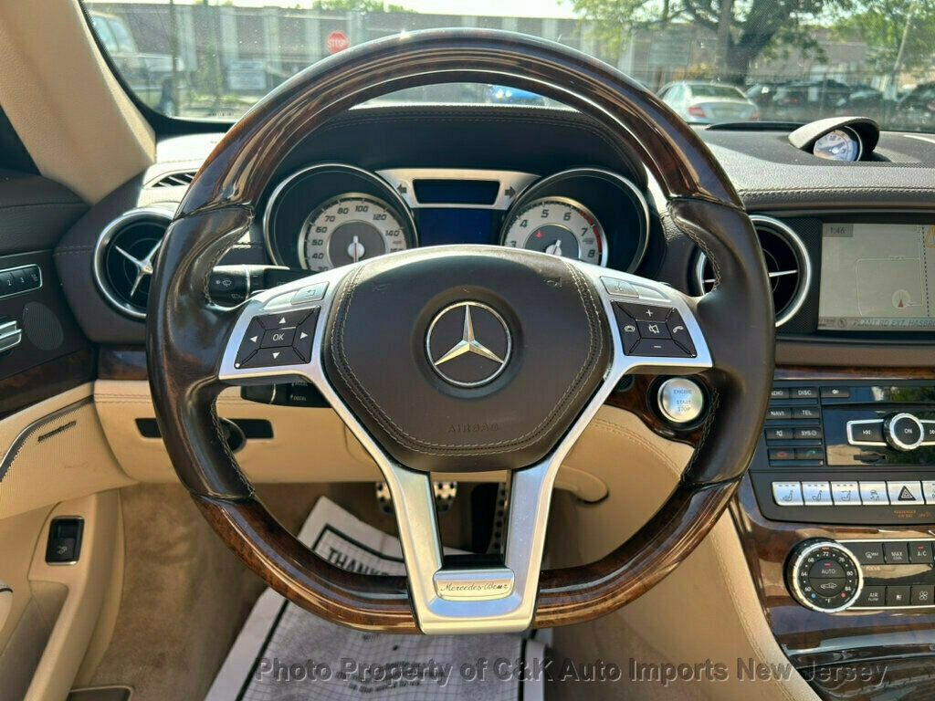 2014 Mercedes Benz SL 550 photo 36