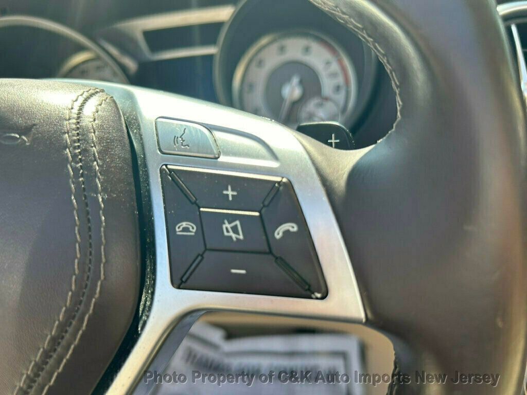 2014 Mercedes Benz SL 550 photo 38
