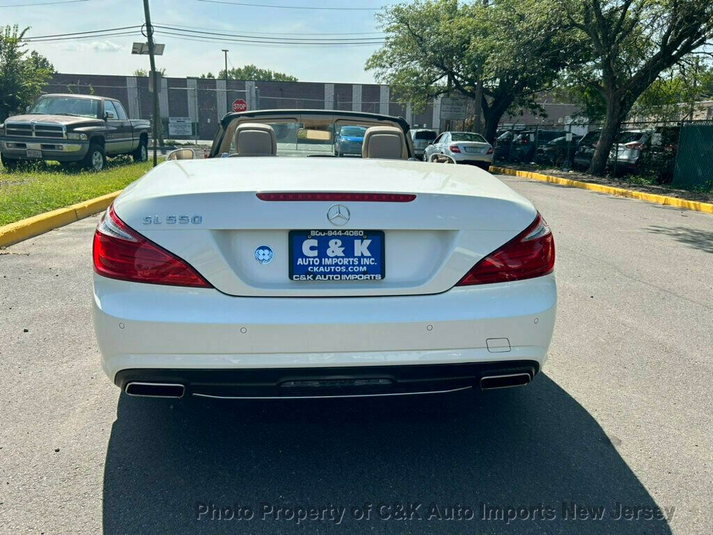 2014 Mercedes Benz SL 550 photo 9