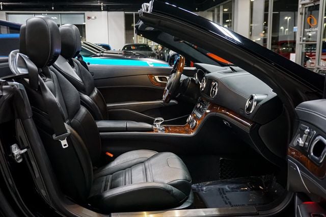 2014 Mercedes-Benz SL-Class *SL63 AMG* *Only 29k Miles* *Pano-Roof* - 22949231 - 36