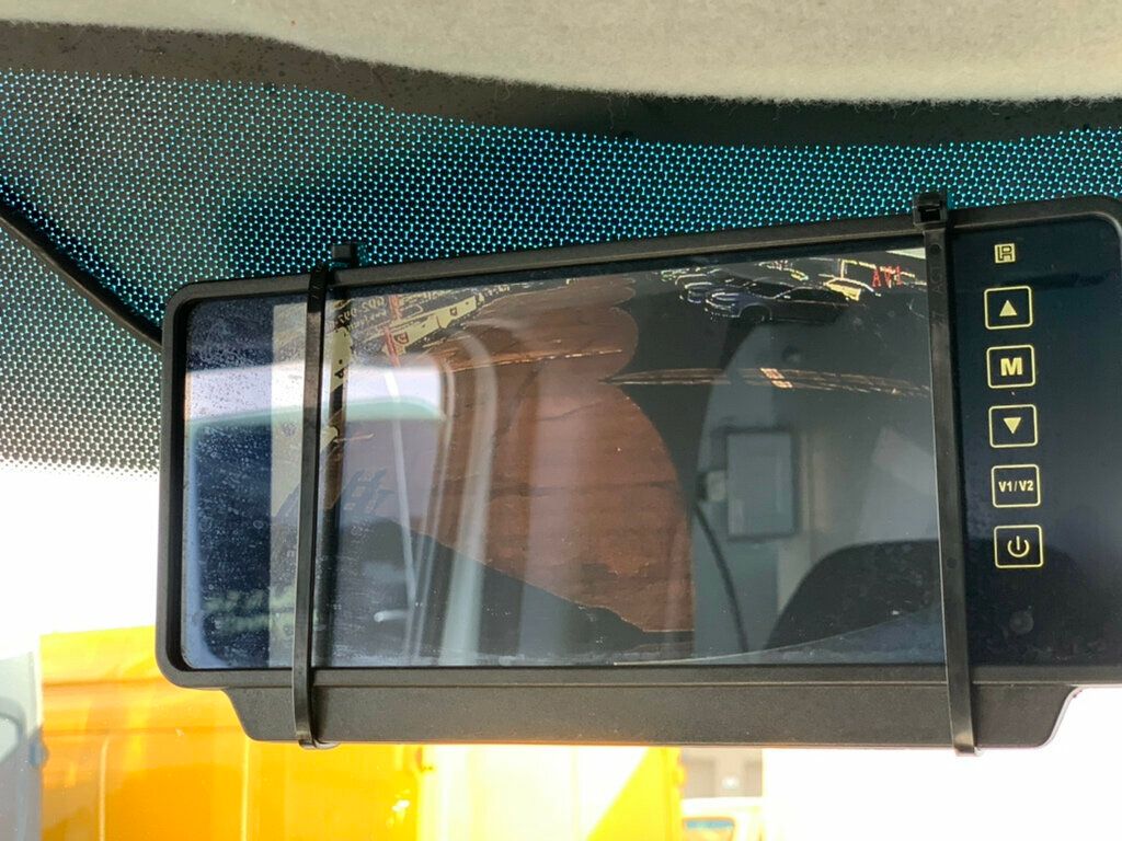 2014 Mercedes-Benz Sprinter Cargo Vans 2500 144" W/Ladder Racks - 22918677 - 31