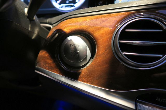 2014 Mercedes-Benz S-Class 4dr Sedan S 63 AMG 4MATIC - 22950496 - 32