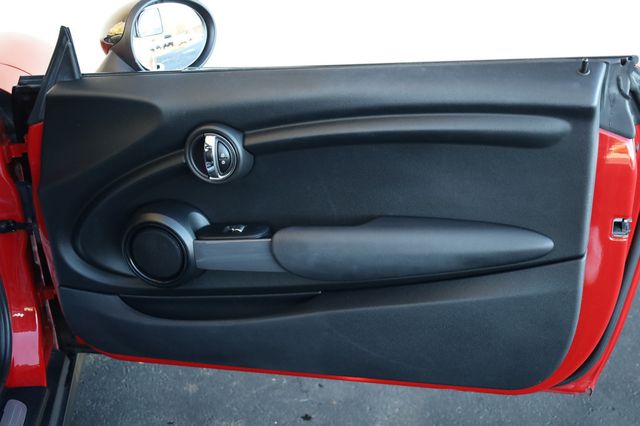 2014 MINI Cooper Hardtop 2 Door  - 22958434 - 16