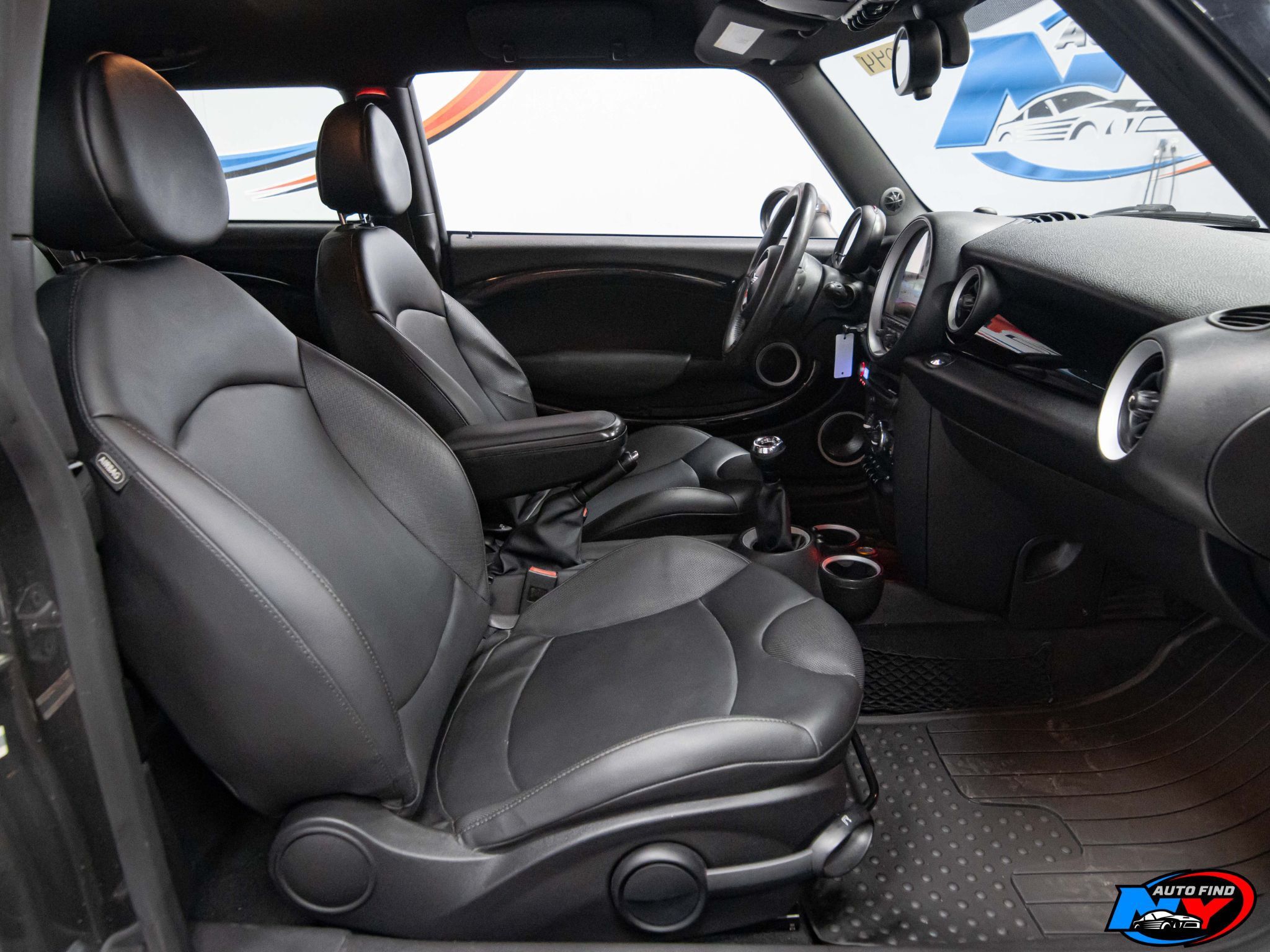 2014 Mini Clubman Base S photo 12