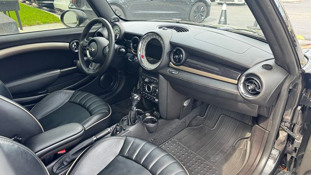 2014 MINI Cooper S Clubman Bond Street Edition - 23035236 - 22