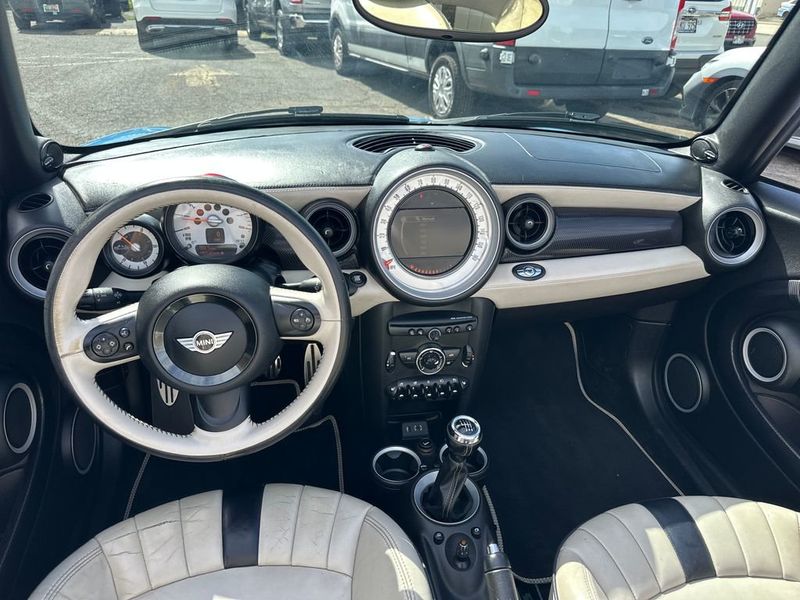 2014 MINI Cooper S Convertible   - 22967783 - 12