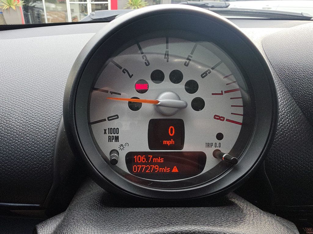 Mini Cooper photo 16
