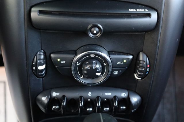 2014 MINI Cooper S Countryman ALL4 - 22939528 - 32