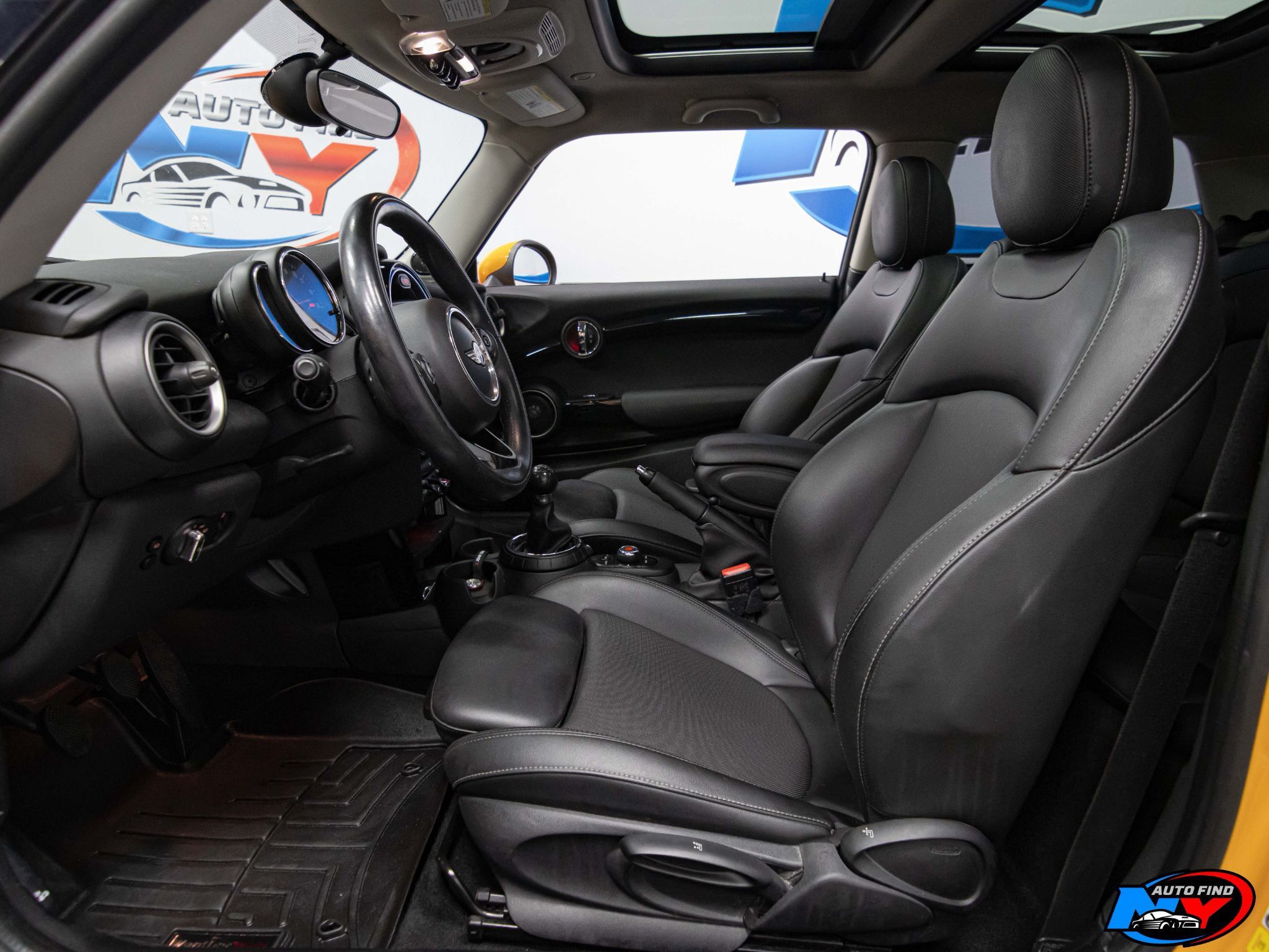 2014 Mini Cooper Hardtop 2 Door Coupe photo 8