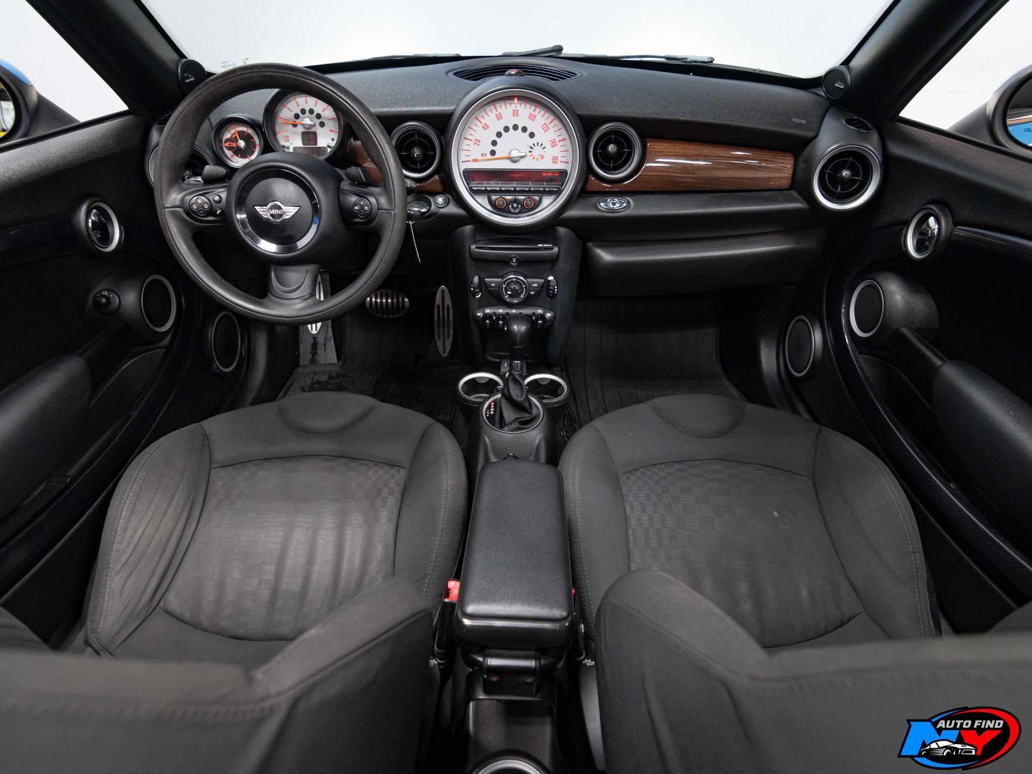 2014 Mini Cooper Roadster Convertible photo 2