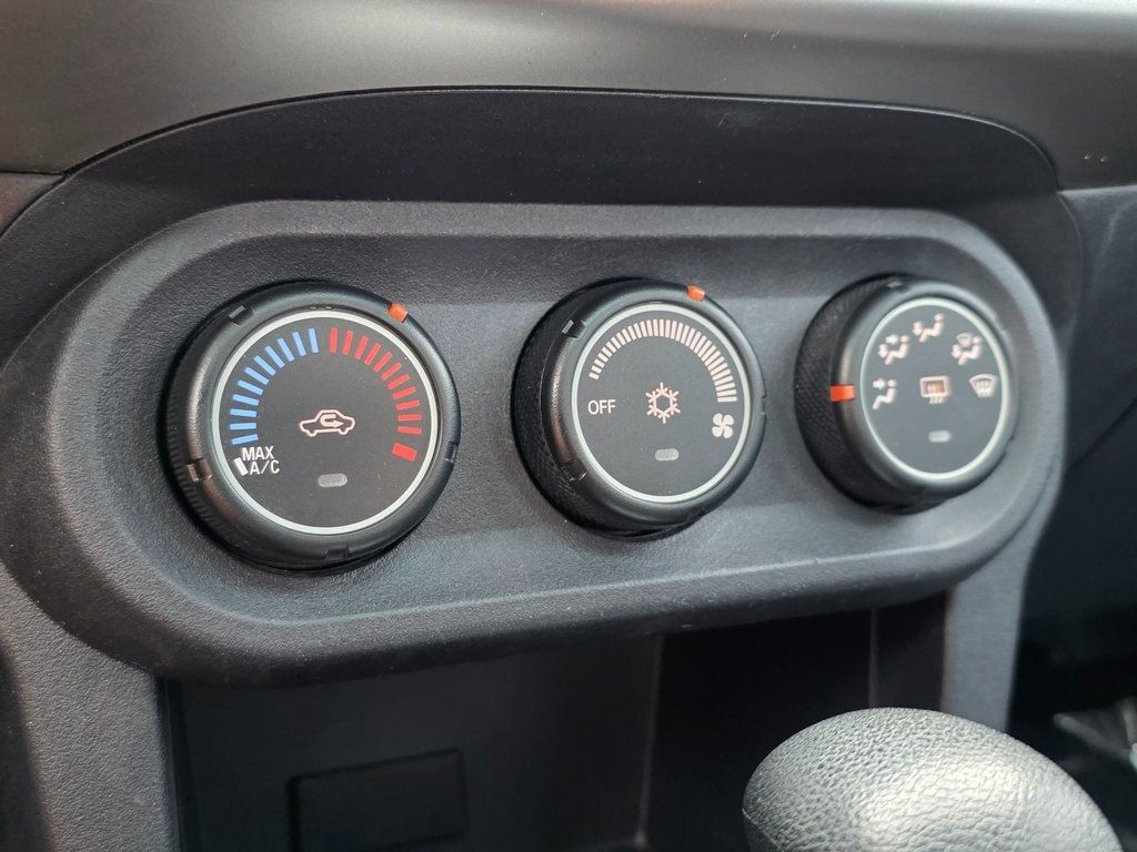 2014 Mitsubishi Lancer Sportback 5dr Sportback ES FWD - 22949567 - 27