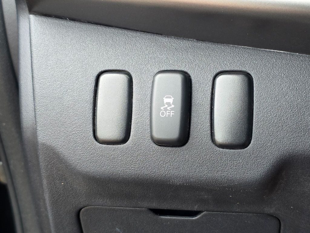 2014 Mitsubishi Lancer Sportback 5dr Sportback ES FWD - 22949567 - 35