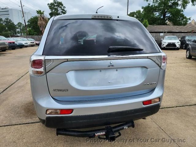 2014 Mitsubishi Outlander 2WD 4dr ES - 23026251 - 11