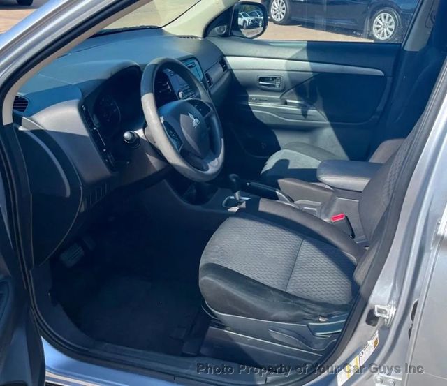 2014 Mitsubishi Outlander 2WD 4dr ES - 23026251 - 19