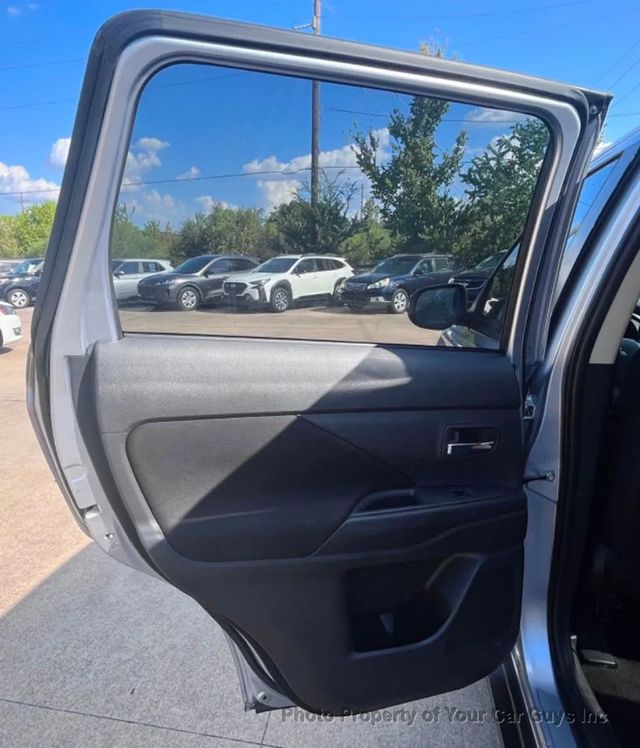 2014 Mitsubishi Outlander 2WD 4dr ES - 23026251 - 31