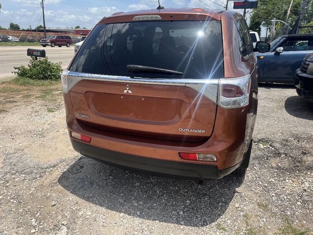 2014 Mitsubishi Outlander 2WD 4dr SE - 23046830 - 1